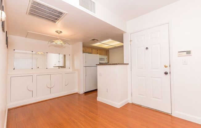 1 bed, 1 bath, $1,100
