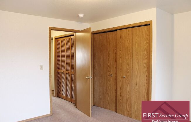 2 beds, 1 bath, 950 sqft, $1,350, Unit 4347 W Camas St #102