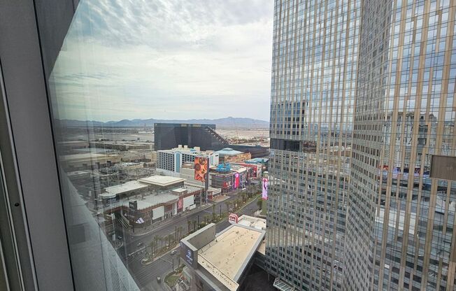 2 beds, 2 baths, $6,040, Unit # 2512