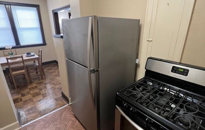 1 bed, 1 bath, 650 sqft, $995, Unit Unit 108 A900