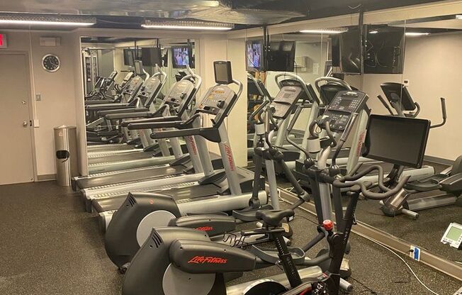 1 bed, 1 bath, 600 sqft, $3,025, Unit 0229