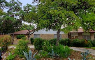 Scenic Lane/Lost Hilltop