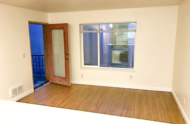 2 beds, 1 bath, 681 sqft, $2,295, Unit 1509-402