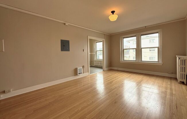 Studio, 1 bath, 460 sqft, $1,425, Unit 105