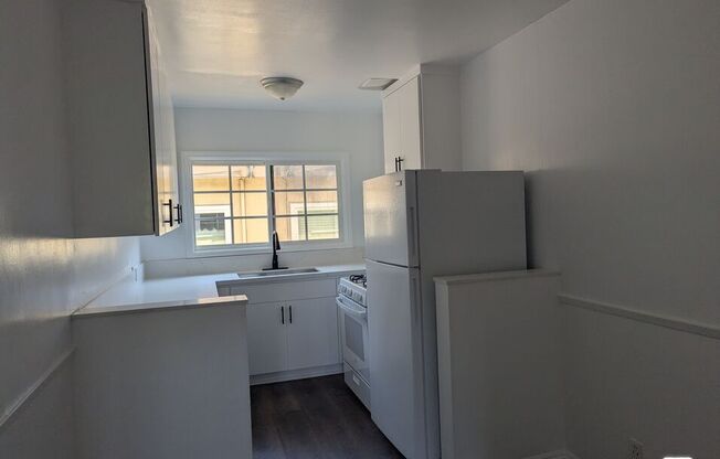 4777 SAN VICENTE BLVD