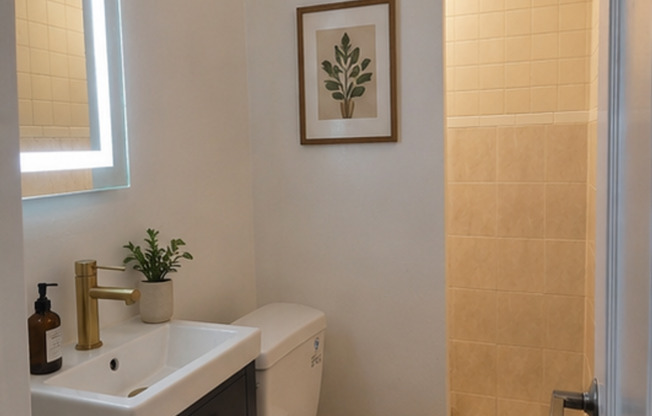 Studio, 1 bath, 150 sqft, $795, Unit 4