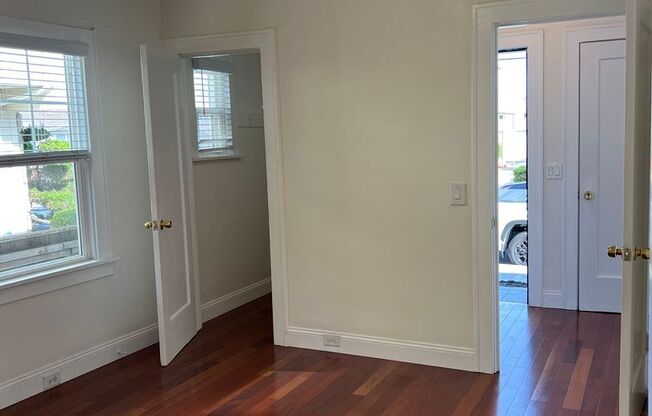 2 beds, 1 bath, $3,800