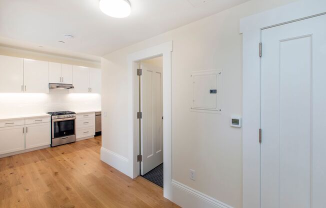 3525 17th Street (911r)