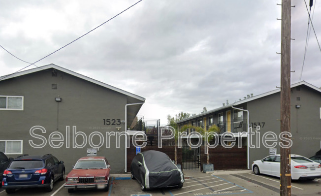 1537 8th Ave Apt E