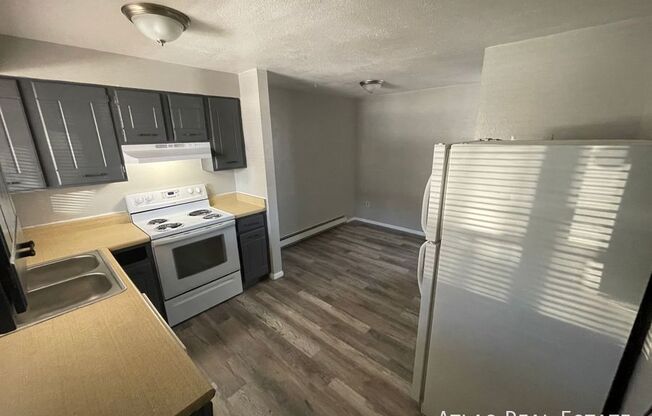 2855 W MONTEBELLO DR