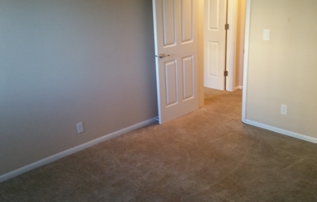 2 beds, 2 baths, 1,075 sqft, $1,295, Unit 112