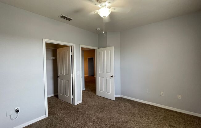 2 beds, 2 baths, $1,600