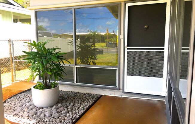 Kaneohe-Convenient, Centrally Located, Renovated, A/C Splits in Every Room!