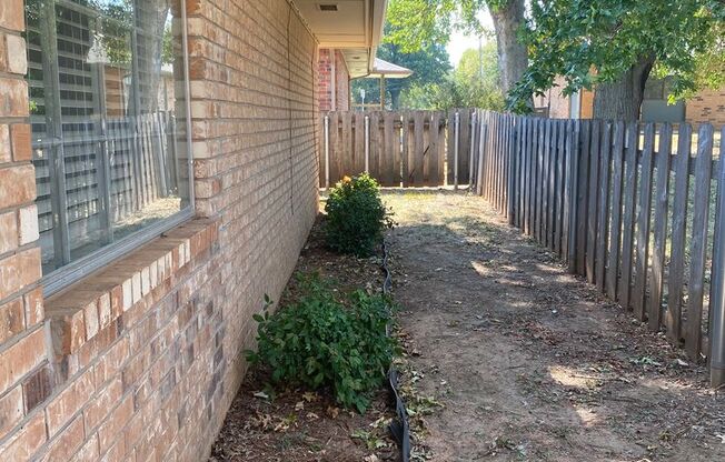 Peaceful 2 Bed, 1 Bath in Edmond