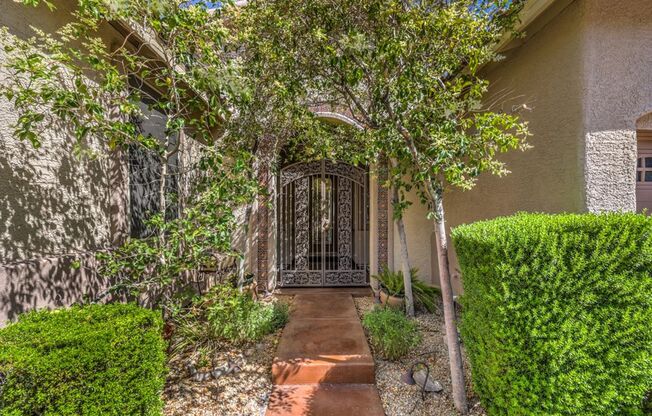 3 beds, 3 baths, $6,995