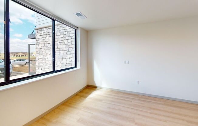 1 bed, 1 bath, 590 sqft, $895, Unit 905-301