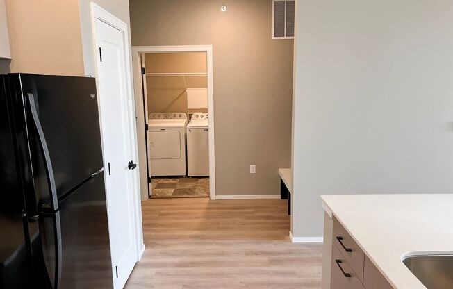 1 bed, 1 bath, 758 sqft, $1,145, Unit Bldg 5 Apt 5303