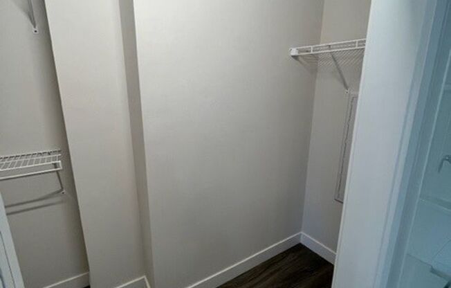 2 beds, 2 baths, 1,092 sqft, $1,795, Unit 1300-111