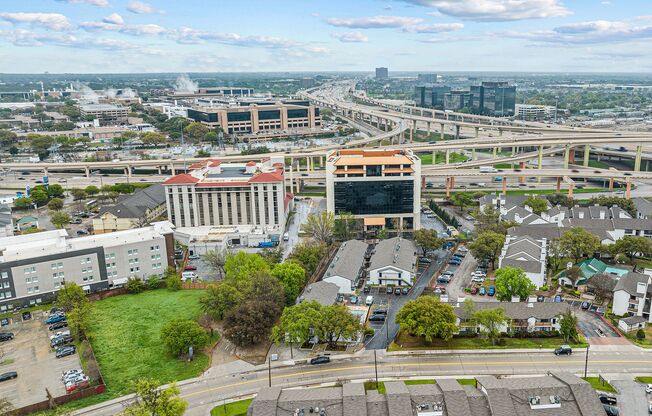 1 bed, 1 bath, 495 sqft, $1,275, Unit 215