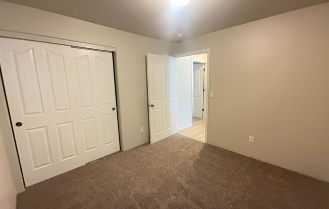 Upstairs Apartment with 2 Bedrooms and 2 Bathrooms