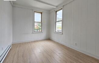 292 LEONARD ST