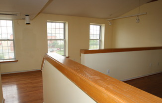 Studio, 1 bath, $1,550, Unit Unit #301