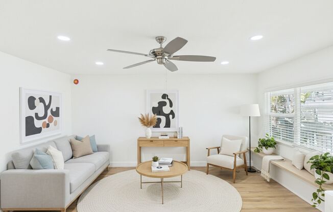 Pacific Crest Apartments in Encinitas -Renovated, fresh style living with ocean views!