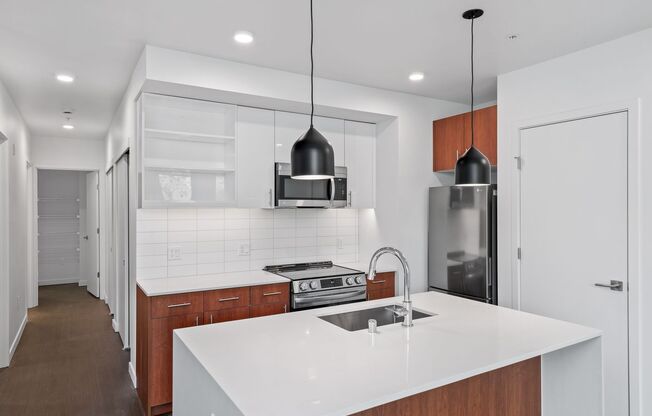 2 beds, 2 baths, 906 sqft, $3,495, Unit 401
