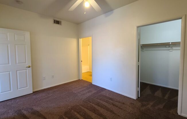 2 beds, 2 baths, $1,300, Unit # 280