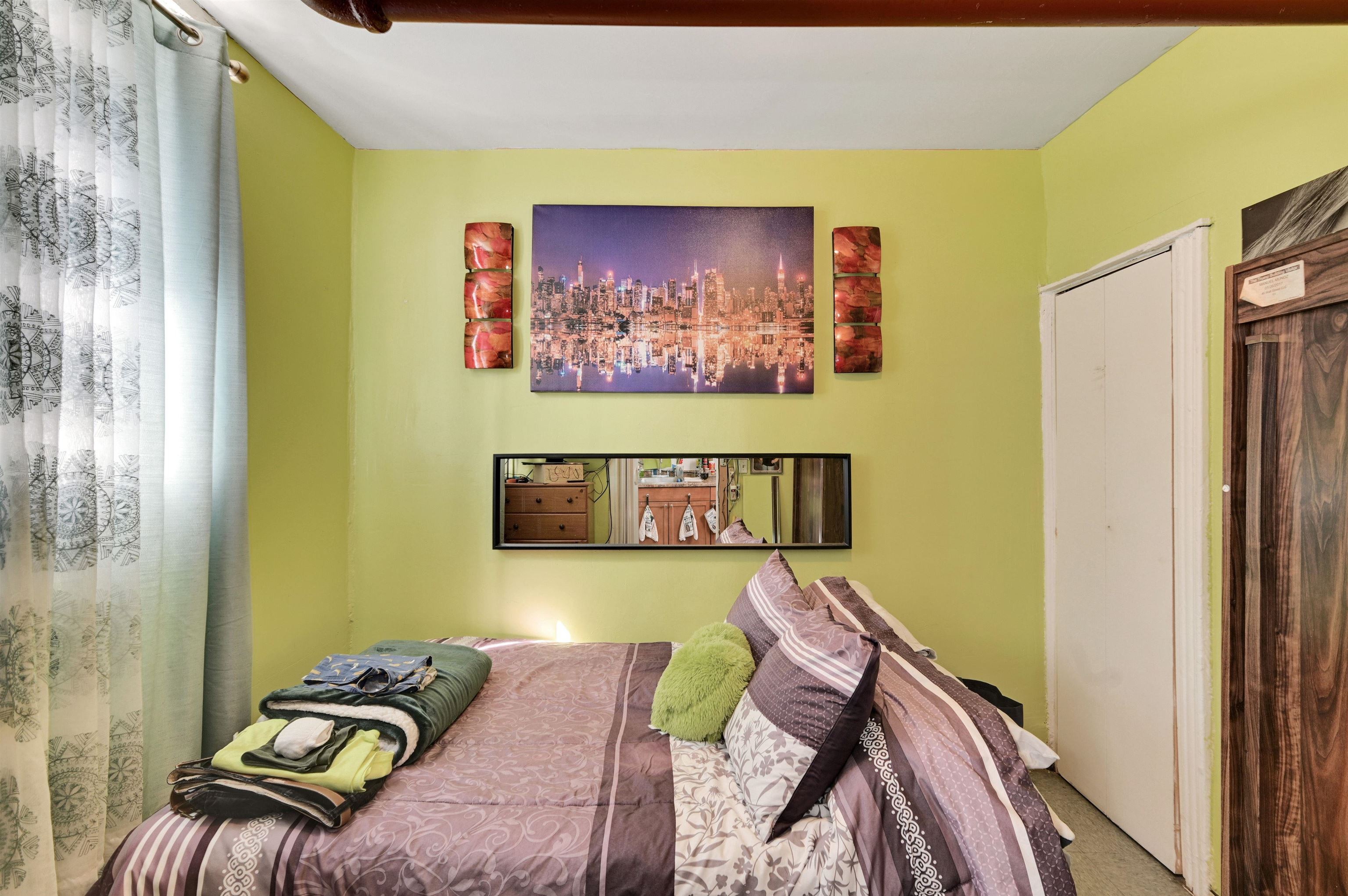 9 SPRUCE ST