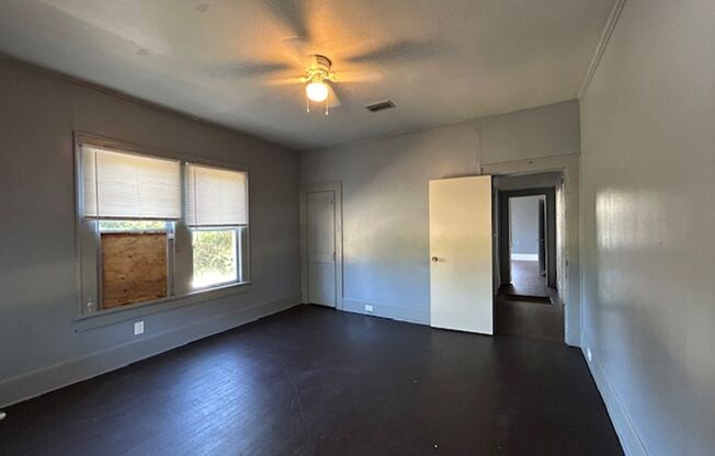 2 beds, 1 bath, $750