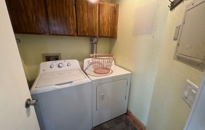 2 beds, 2 baths, $2,850, Unit # 1109