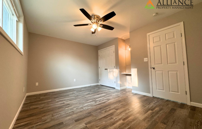 2 beds, 1 bath, 765 sqft, $900, Unit 06