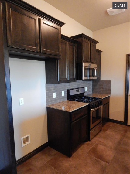 3 beds, 2 baths, $1,495