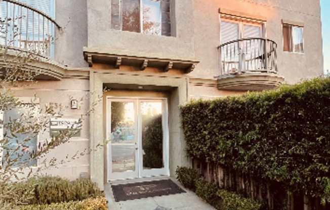 2 Bedroom 2 Bath Apartment