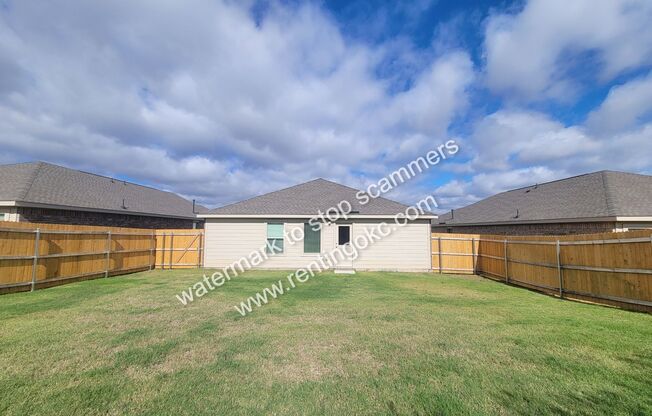 3 beds, 2 baths, $1,595