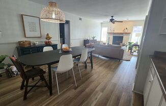 GORGEOUS 3Bed/2Bath Home w/Pool in NORTH GLEN SQUARE