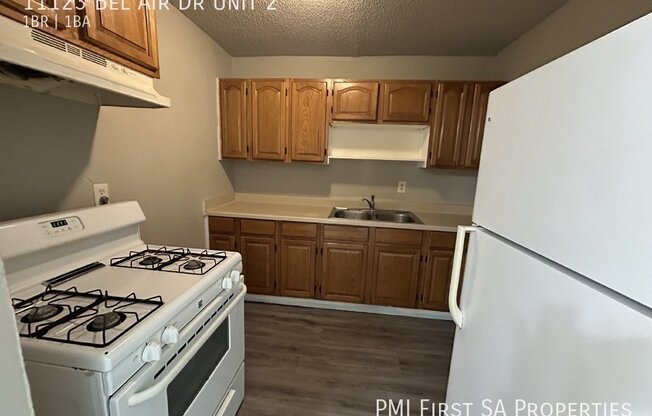 11123 BEL AIR DR