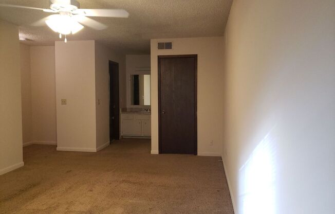 1 Bedroom, 1.5 Bath Townhouse