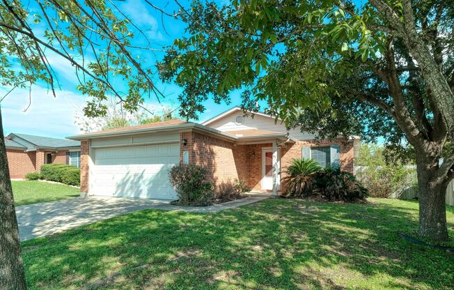 Nice 3B/2B in Spring Branch with spacious floorplan!