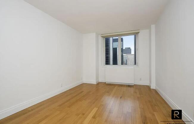 1 bed, 1 bath, 683 sqft, $4,750, Unit 28-E