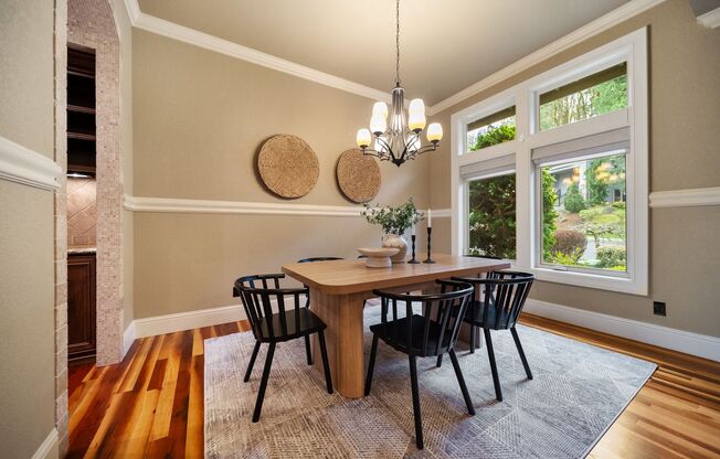 4 beds, 3.5 baths, $4,895