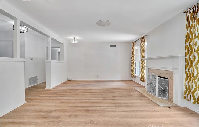 5835 JUMILLA AVE
