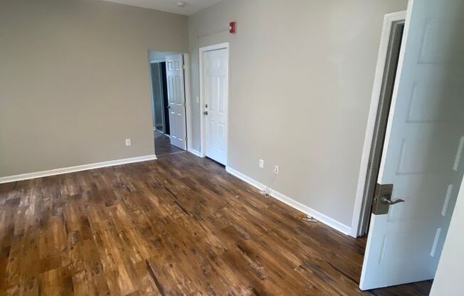 2 beds, 1 bath, $1,350, Unit #302 (8)