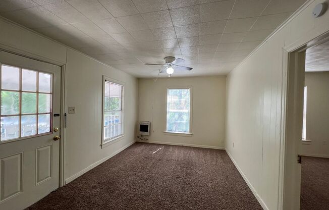 1 bed, 1 bath, 1,022 sqft, $950