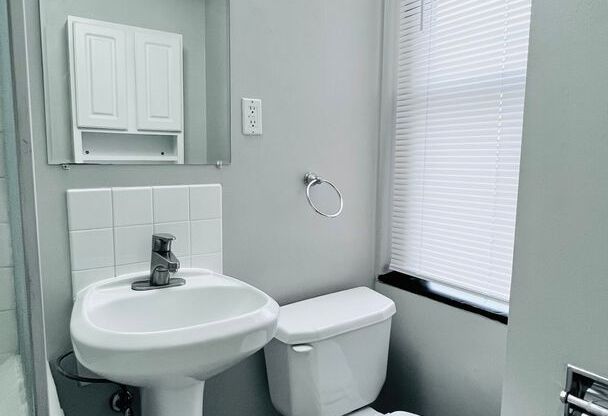 Studio, 1 bath, 320 sqft, $850, Unit # 804
