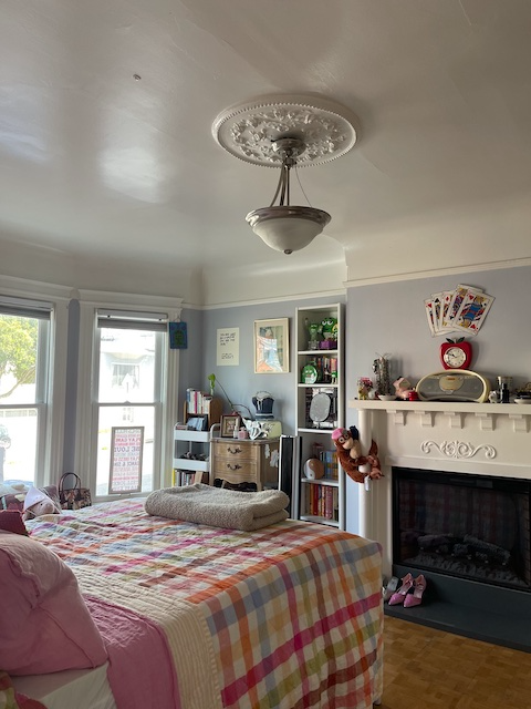685 4 AVE
