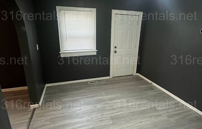 $745 - 2 bed 1 bath - Duplex