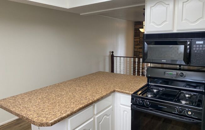 2 Weeks Rent Free! 4 Bed, 3 Bath Condo in South Ogden
