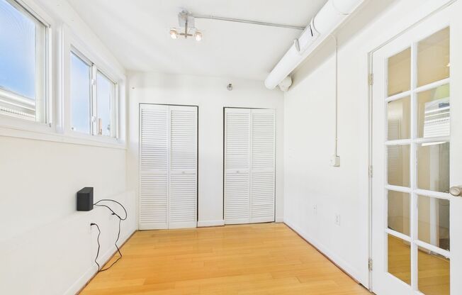 2 beds, 2 baths, 862 sqft, $1,585, Unit 4H